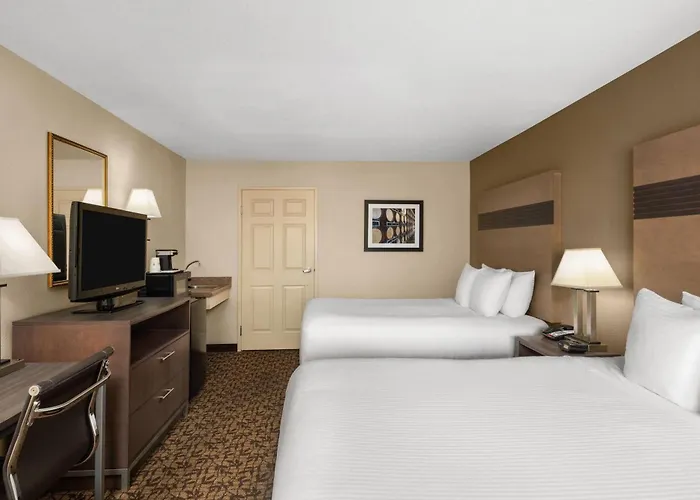 Hawthorn Suites By Wyndham Napa Valley